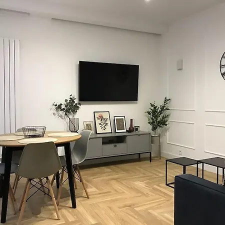 Mieszkanie W Centrum Gdanska غدانسك